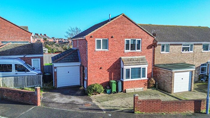 3 Bedroom Detached House For Sale In Kellaway Terrace, Weymouth, DT4