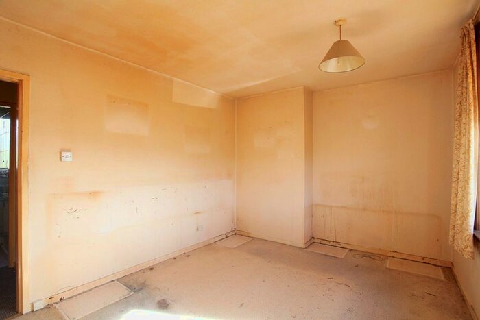 2 Bedroom Semi-Detached House For Sale In Lochiebank Crescent, Auchtermuchty, Fife, KY14