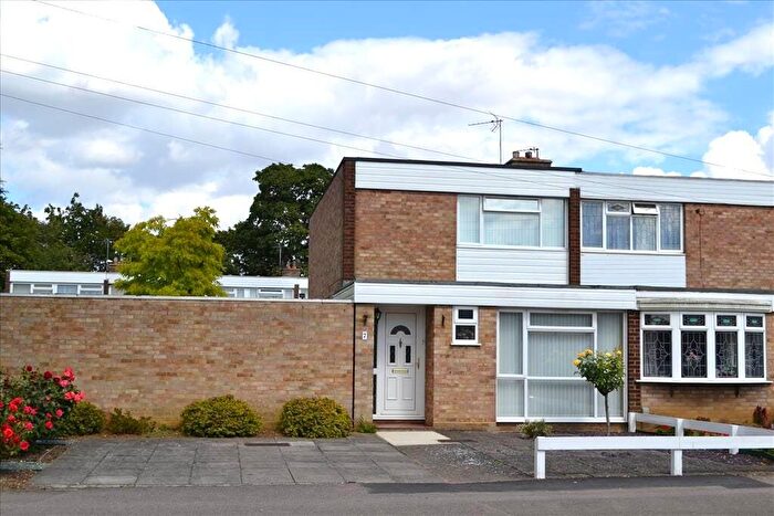 3 Bedroom Semi-Detached House For Sale In Dells Lane, Biggleswade, SG18