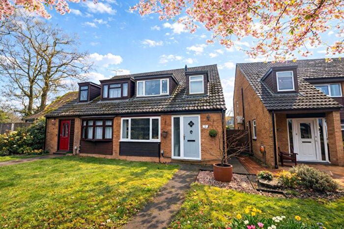 3 Bedroom Semi-Detached House For Sale In Tolpuddle Way, Yateley, Hampshire, GU46