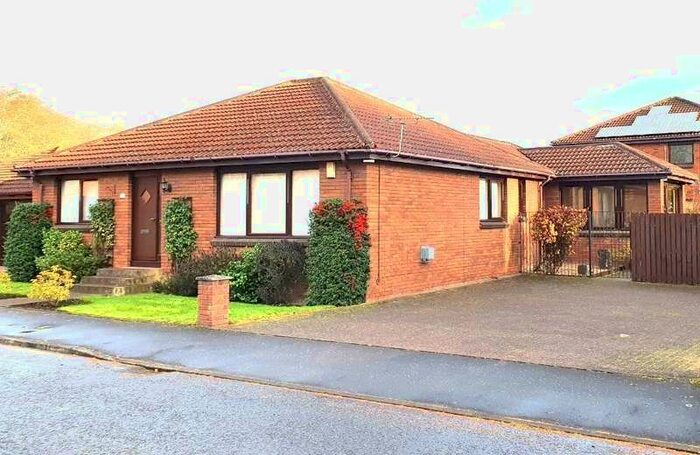 3 Bedroom Detached Bungalow For Sale In Glengarry Court, Glenrothes, Fife, KY7