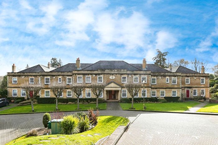 4 Bedroom End Of Terrace House For Sale In Turners Hill Road, East Grinstead, RH19