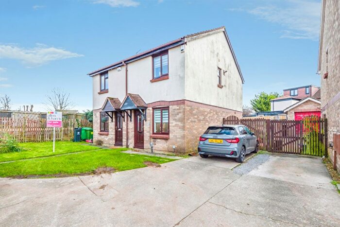 2 Bedroom Semi Detached House For Sale In Hornbeam Close, St. Mellons, Cardiff, CF3