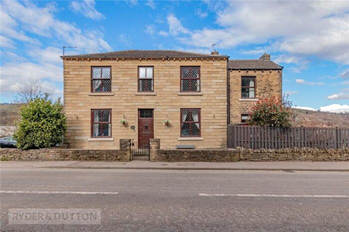 4 Bedroom Detached House For Sale In Manchester Road, Linthwaite, Huddersfield, HD7