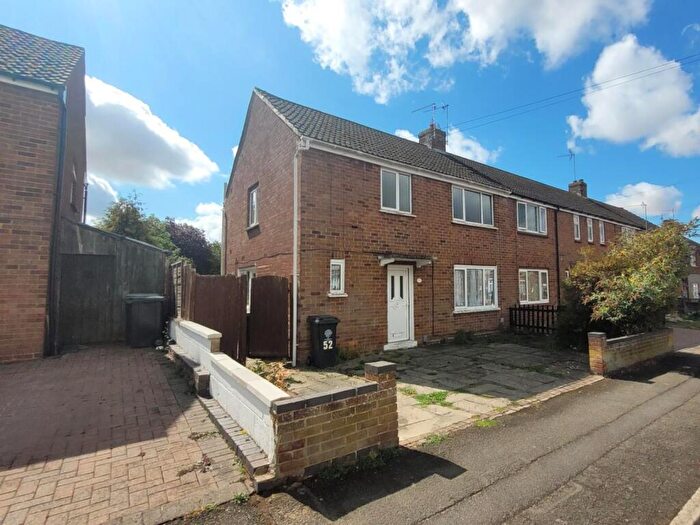 3 Bedroom Semi-Detached House To Rent In Upper Queen Street, Rushden, Northamptonshire, NN10