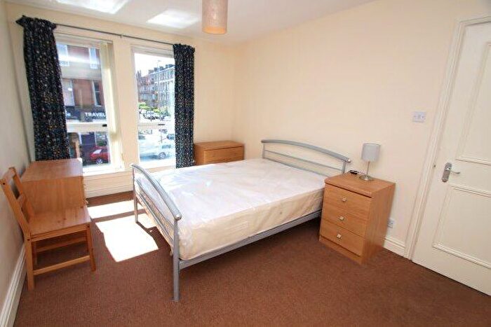 1 Bedroom Flat To Rent In Great Western Road, Glasgow, G4