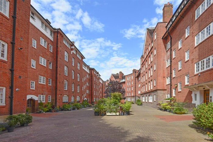 3 Bedroom Flat To Rent In Erasmus Street, London, SW1P