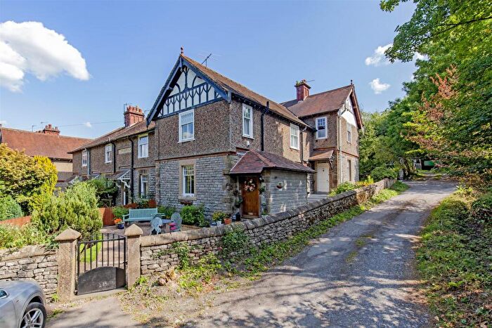 3 Bedroom End Of Terrace House For Sale In Cornbrook, Ashford-In-The-Water, Bakewell, DE45