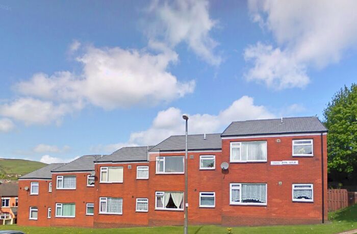 2 Bedroom Flat To Rent In Cross Barn Walk, Darwen BB3