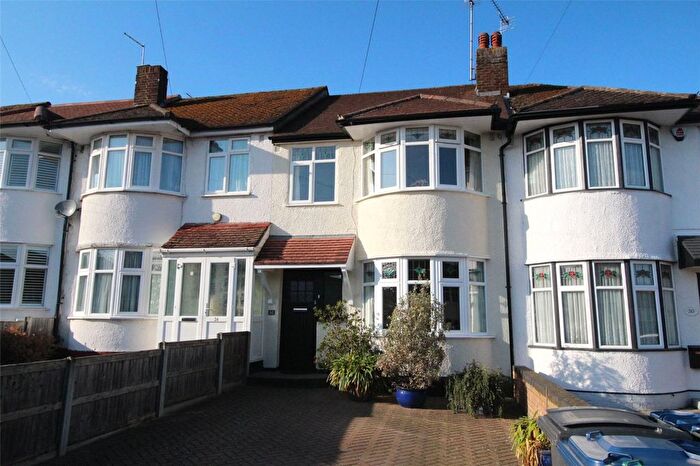 3 Bedroom Property To Rent In Burlington Rise, East Barnet, EN4
