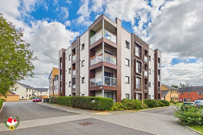 2 Bedroom Flat For Sale In Lime Tree Avenue, Hardwicke, GL2