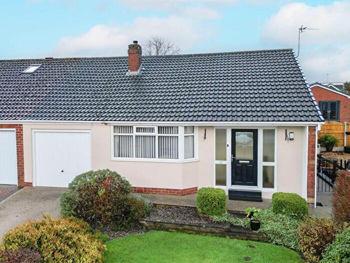 2 Bedroom Semi-Detached Bungalow For Sale In Merlin Close, Hollingworth Lake Littleborough, OL15