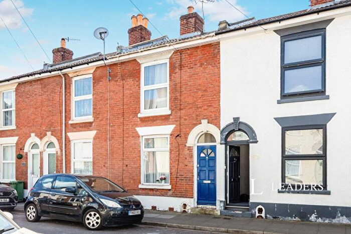 2 Bedroom Terraced House To Rent In Toronto Road, PO2