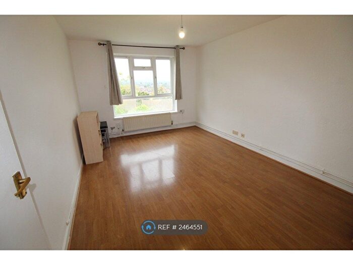 1 Bedroom Flat To Rent In Off Dagmar Avenue, Wembley, HA9