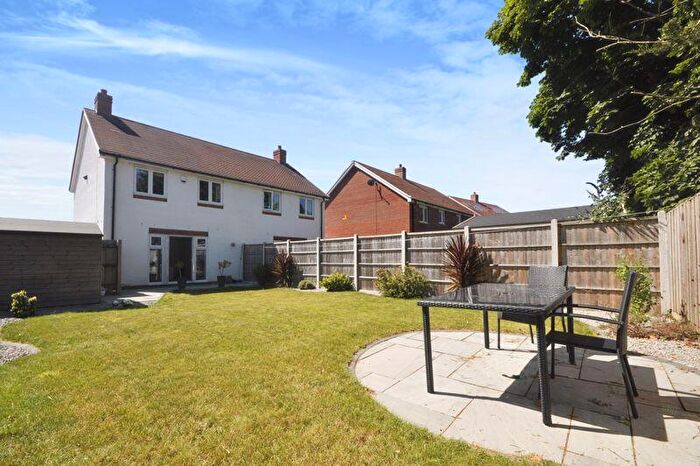 3 Bedroom Semi-Detached House To Rent In Batchelor Way, Downton, SP5