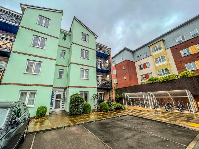 1 Bedroom Flat To Rent In Pentland Close, Llanishen, Cardiff, CF14