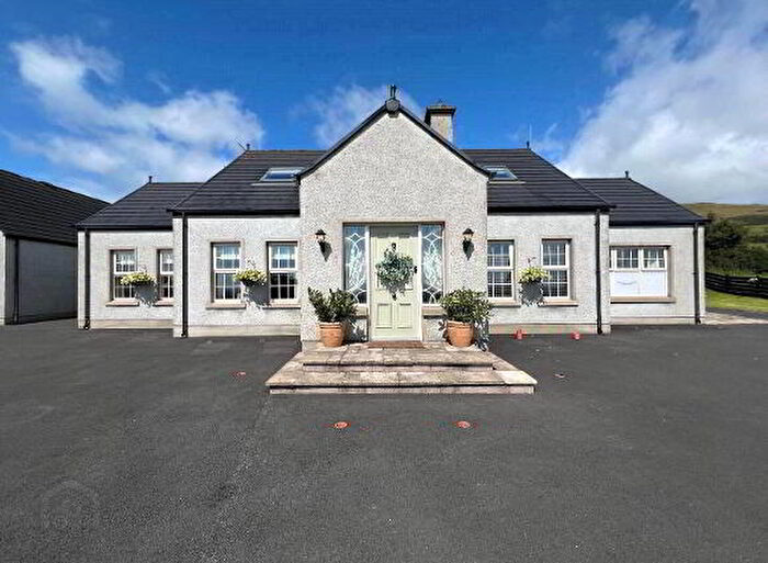 4 Bedroom Detached House And Lands For Sale In B Dirnan Road, Cookstown, BT80