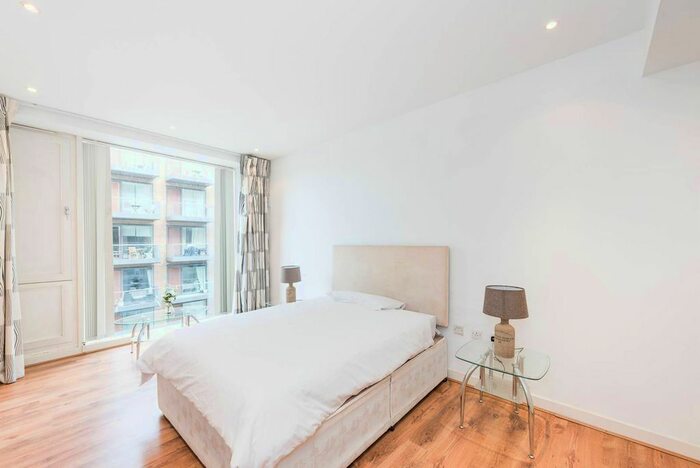 1 Bedroom Flat To Rent In Grosvenor Waterside, Chelsea, London, SW1W