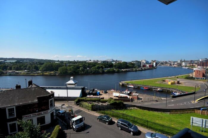 2 Bedroom Apartment To Rent In Citipeak, Quayside, NE6