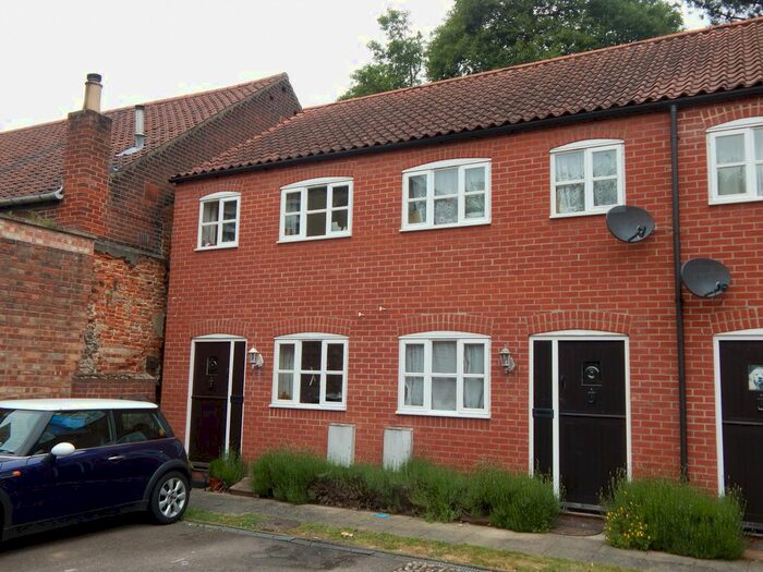 2 Bedroom Terraced House To Rent In Yarn Mews, Norwich, NR3
