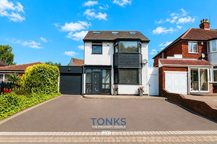 4 Bedroom Detached House For Sale In Manor Abbey Road, Halesowen, B62