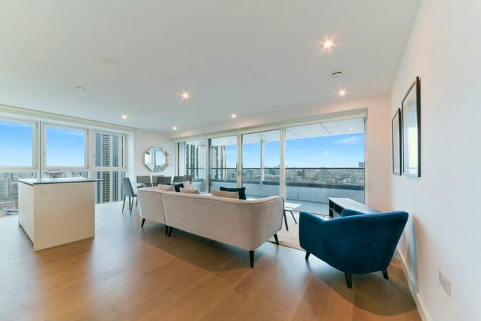 3 Bedroom Apartment To Rent In Hurlock Heights, Elephant Park, Elephant & Castle, SE17