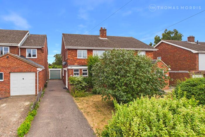3 Bedroom Semi-Detached House For Sale In Mead End, Biggleswade, Bedfordshire, SG18