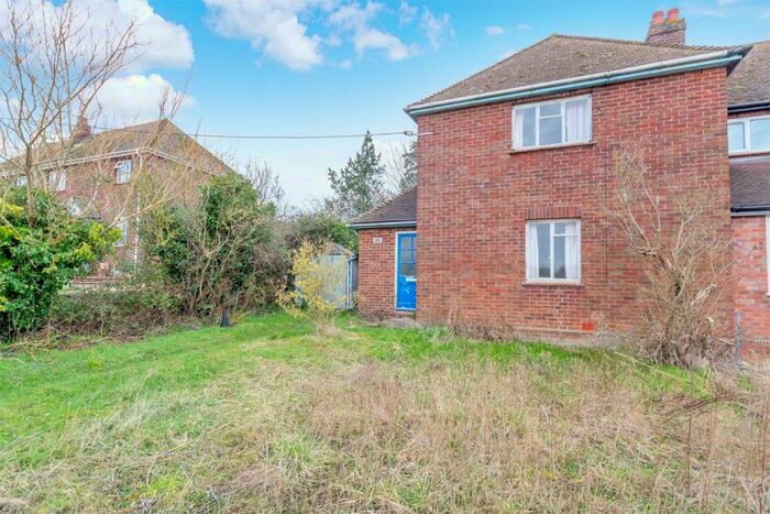 3 Bedroom Semi-Detached House For Sale In West Street, North Creake, NR21