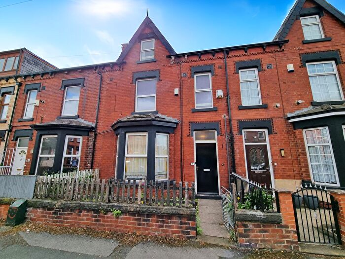 2 Bedroom Flat To Rent In Sholebroke Terrace, Chapeltown, Leeds, LS7