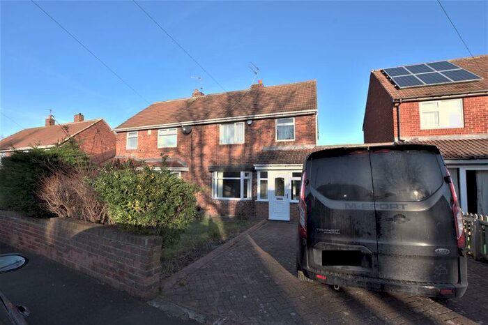 3 Bedroom Semi-Detached House To Rent In Balliol Gardens, Benton, NE7