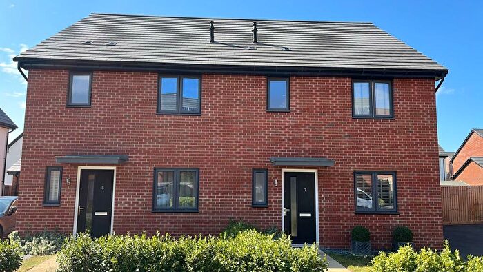 3 Bedroom Semi-Detached House To Rent In Colwell Green, Witney, OX29