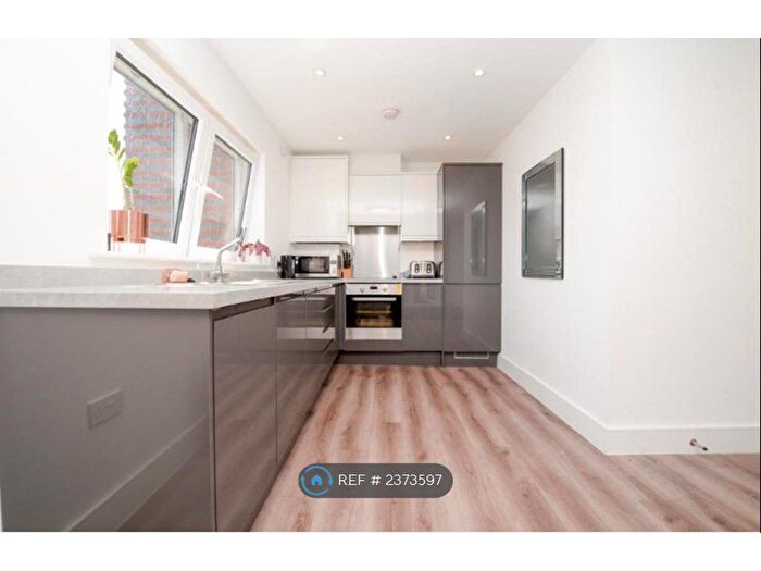 1 Bedroom Flat To Rent In Meridian Way, Southampton, SO14