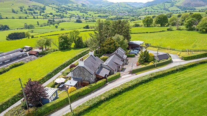 7 Bedroom Detached House For Sale In Cefn Coch, Llanrhaeadr Ym Mochnant, Oswestry, SY10