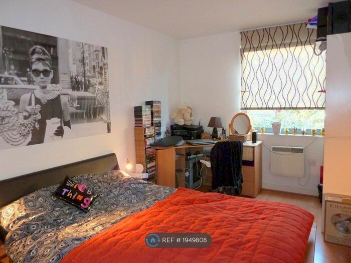 1 Bedroom Flat To Rent In Montana Building, London, SE13