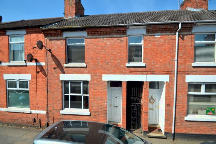 2 Bedroom Terraced House To Rent In Gordon Street, Kettering, Northamptonshire, NN16