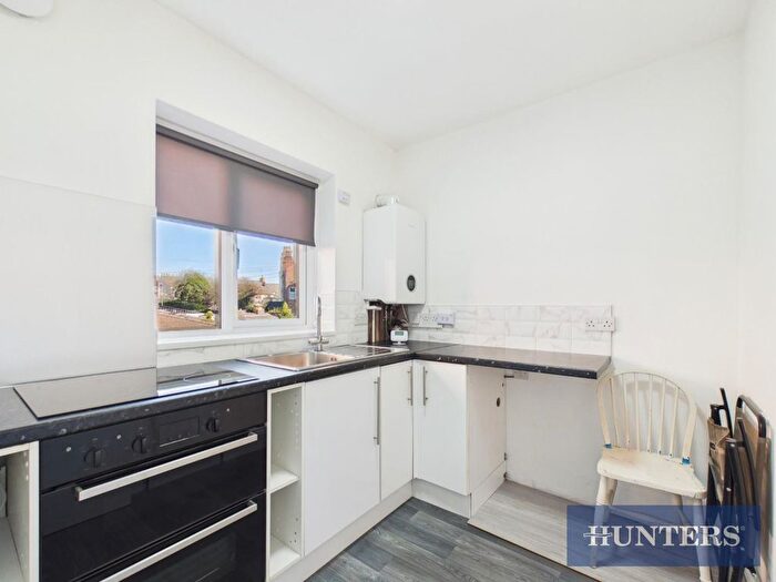 2 Bedroom Flat To Rent In Lansdowne Road, Bridlington, YO15