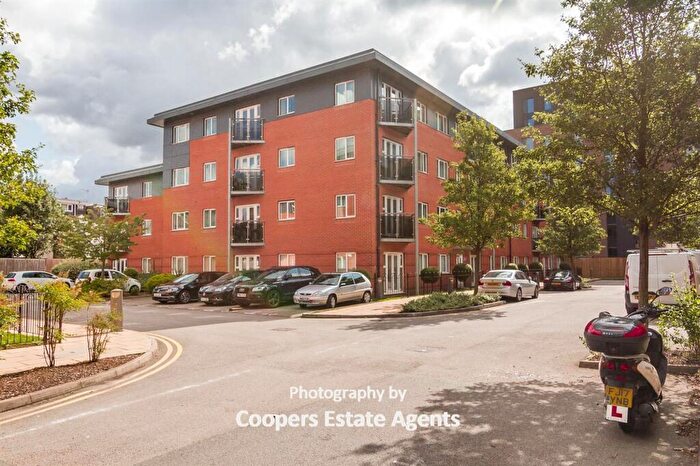 2 Bedroom Flat To Rent In Conisbrough Keep, Caister Hall Conisbrough Keep, CV1
