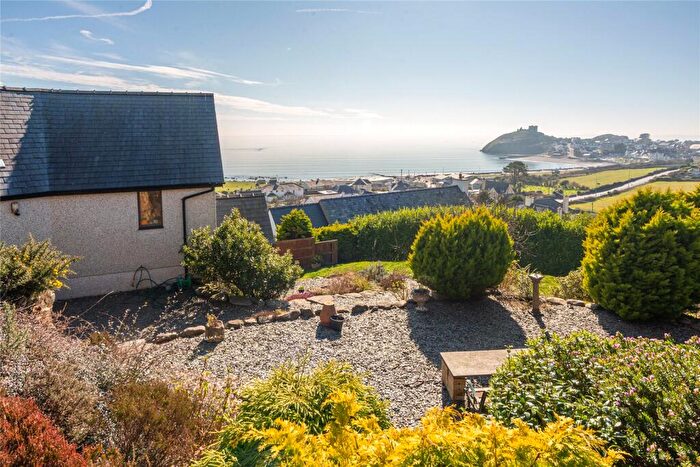 4 Bedroom Detached House For Sale In Upper Morannedd, Criccieth, Gwynedd, LL52