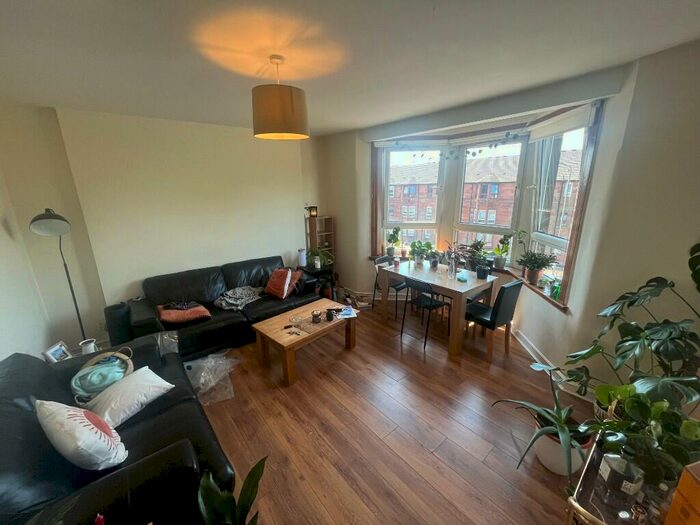 2 Bedroom Flat To Rent In Dumbarton Road, Glasgow, G14