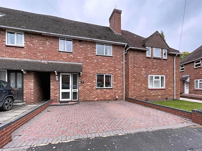 3 Bedroom Terraced House For Sale In Guy Road, Kenilworth, CV8