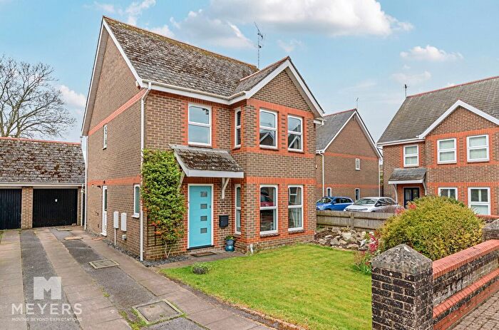 4 Bedroom Detached House For Sale In D'urberville Close, Dorchester, DT1
