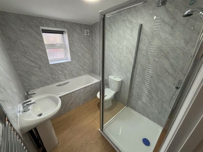 Houses to rent in Coverdale Crescent, Manchester, M12