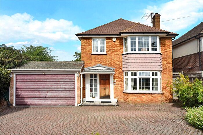 3 Bedroom Detached House For Sale In North View Crescent, Epsom, Surrey, KT18