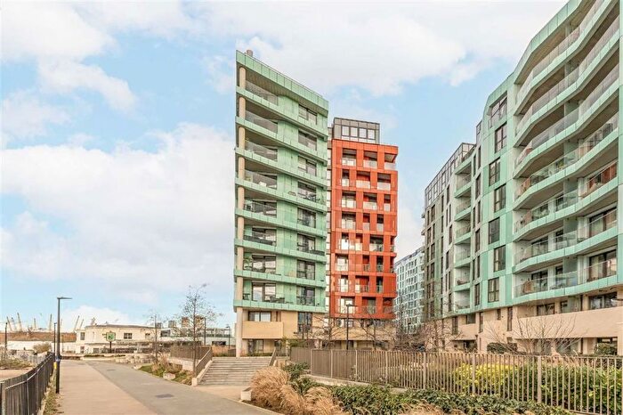 2 Bedroom Flat To Rent In Telegraph Avenue, London, SE10