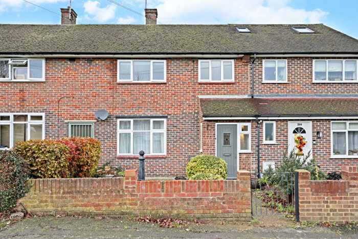 3 Bedroom Terraced House For Sale In Westall Road, Loughton, Essex, IG10
