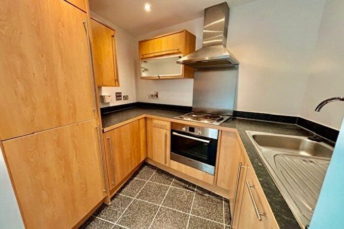 2 Bedroom Flat To Rent In Kingfisher Meadow, Maidstone, ME16