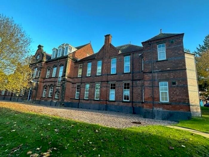 1 Bedroom Flat To Rent In Kensington Drive, Tamworth, B79