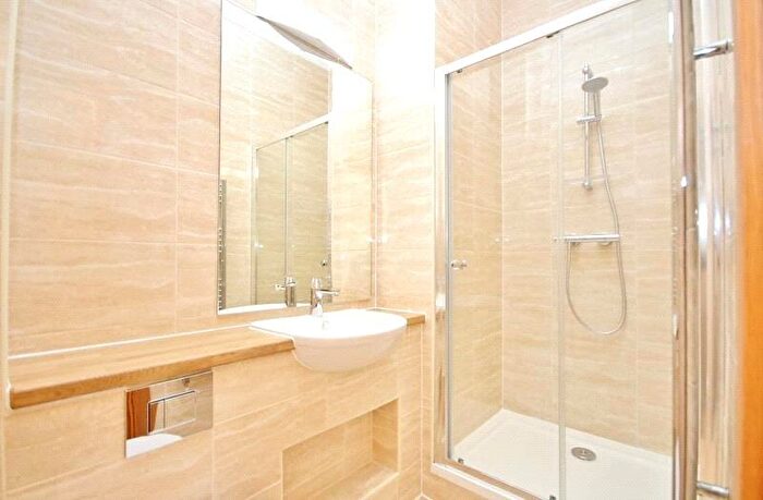 2 Bedroom Apartment To Rent In High Road, Chadwell Heath, Romford, RM6