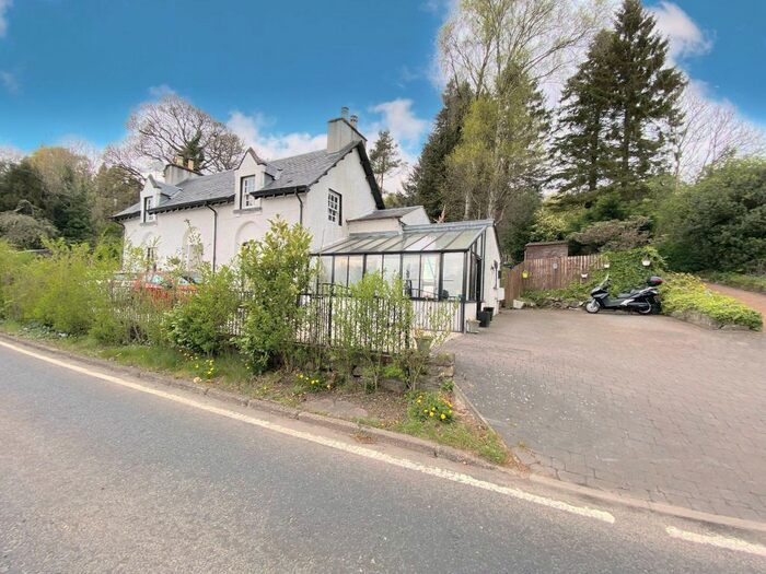 4 Bedroom Detached House For Sale In Harviestoun Road, Dollar, FK14