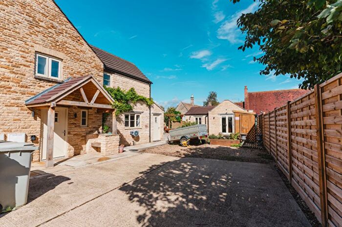 4 Bedroom Property For Sale In High Street, Morcott, LE15